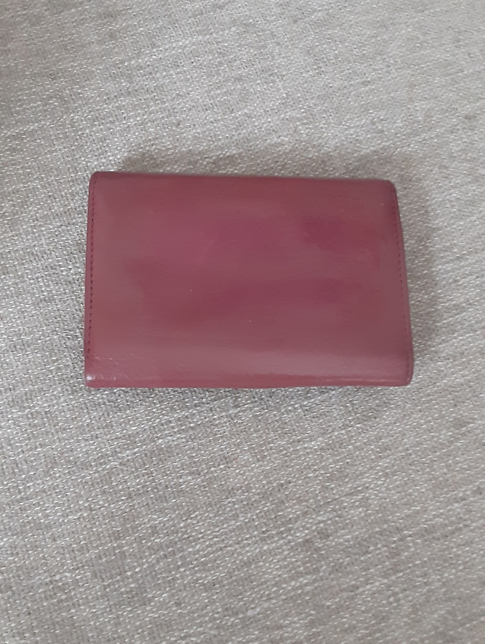 HOBO INTERNATIONAL BURGUNDY LEATHER SMALL WALLET - Picture 8 of 12